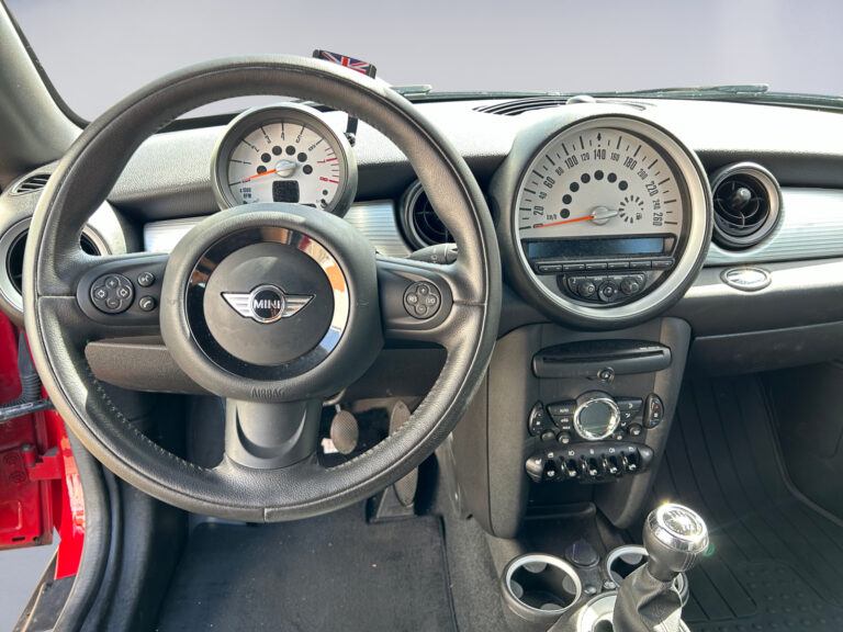 mini_cooper_couper_occasion_strasbourg_zs_cars_center-console-down