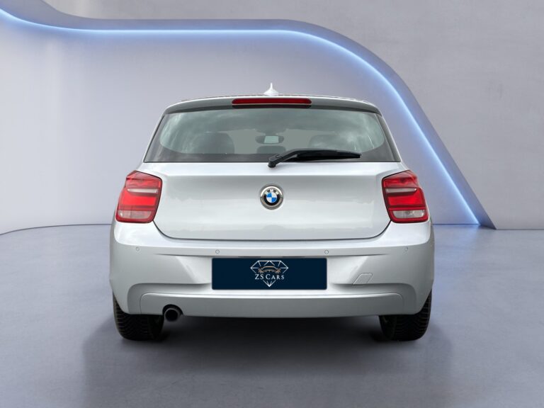 BMW11673947394838_04_rear